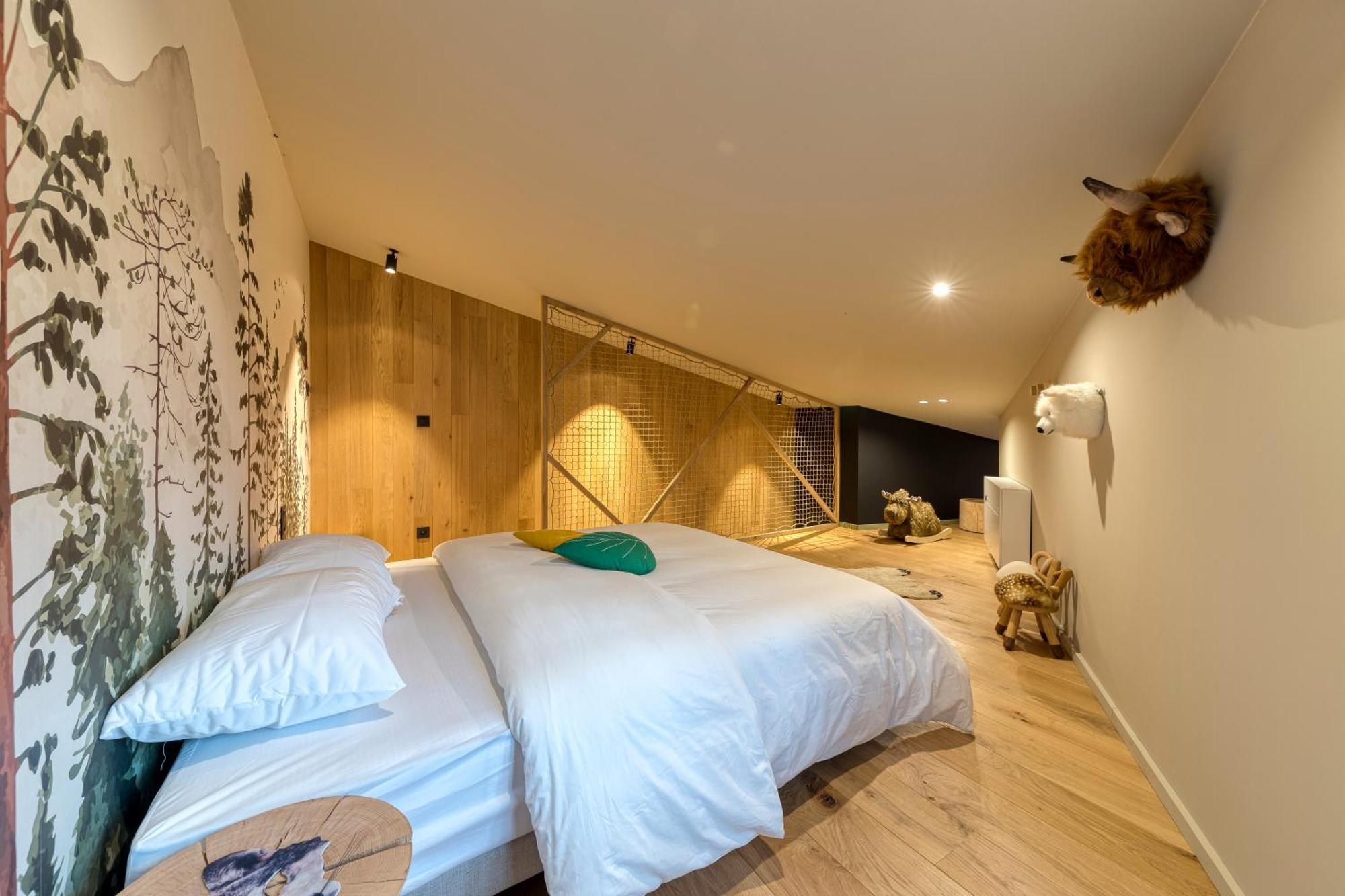 Wood Hotell Theux Exteriör bild